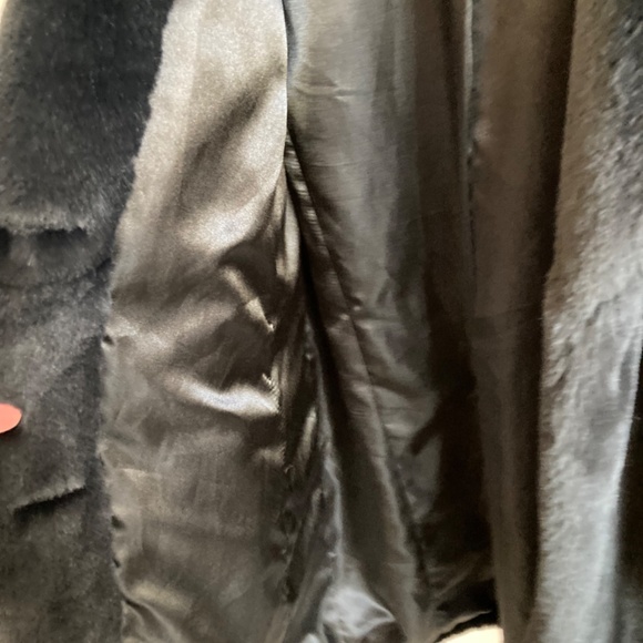 Karl Lagerfeld faux fur coat - Picture 3 of 5
